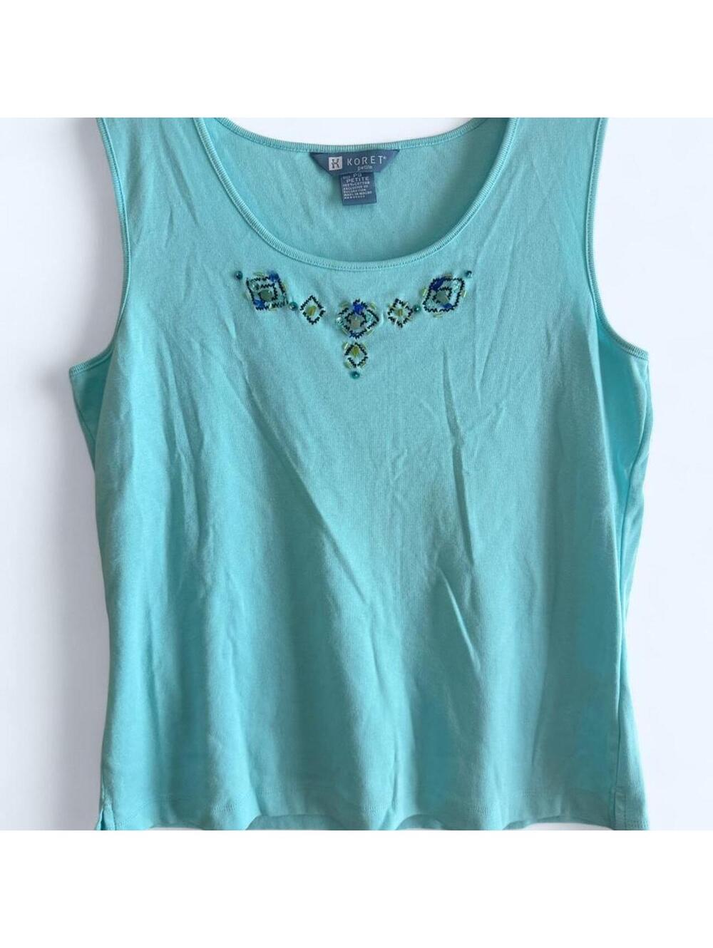 Koret blue beaded tank top with rhinestone embellishments in a size S